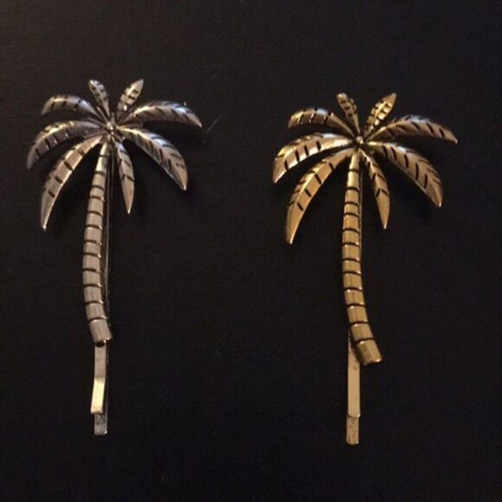 Palm tree hair pin